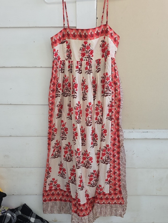 J. Crew Dresses & Skirts - J. Crew Red and Cream Floral Top